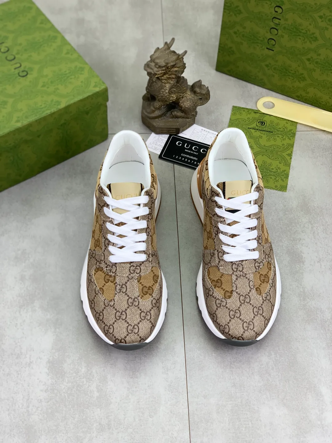 Men's shoes 💰P440💰[New model]🆘 The latest model from Gucci GUCCI official website🎁Classic casual and fashionable men's shoes👟Best model💥The version is simple and elegant, exclusive for trendy men. Unique official website latest brand elements👑Gucci original decoration, fashionable and generous, original soft calfskin fabric➕Comfortable soft first-layer pigskin lining ✅The official website specifies the wear-resistant casual outsole, the classic model is taken in real life🎬Color: 3️⃣colors available😍Number: 38-44